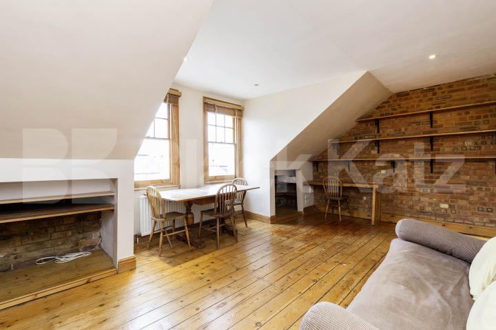 Top floor 1 bedroom with exposed brick and private roof terrace Hillfield Avenue, Crouch End / Hornsey